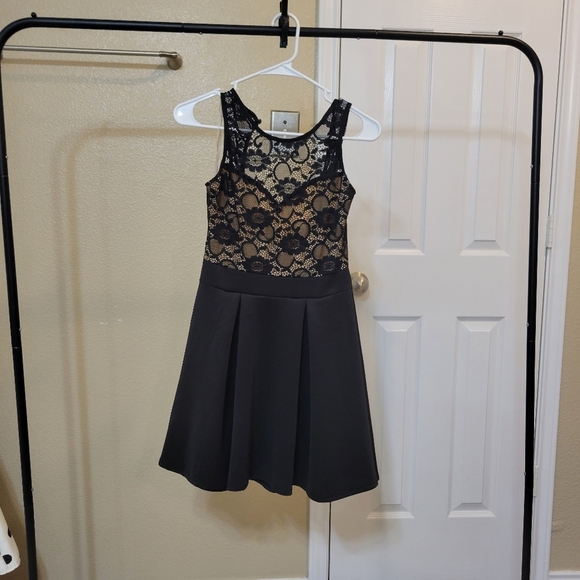 Sabora black lace fit and flare short dress size M - Picture 1 of 5